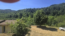 Vallée de la Glueyre, en pleine campagne et sans vis-à-vis ni voisinage, maison de plain-pied de 60m² sur terrain de 3000m² plat