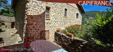 Demeure prestigieuse du XIV siècle au coeur de la belle vallée de l’Eyrieux en Ardèche, , située à 45mn de Valence (Drome) -285m² habitable sur 2ha de terrain.