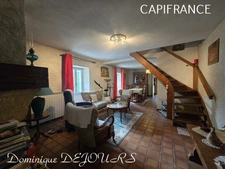 Ardèche, stone house in a preserved and quiet location - 137m² living space - garage - land