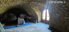 Ardèche, ensemble charmant de 2 maisons en pierres, avec terrasses, caves voutées et terrains attenants