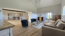 Propriété d'Exception Rénovée – 7 hectares - Étang privée - vue panoramique - Piscine - Source