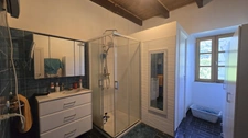  Maison de village en pierre avec terrasse, grand séjour, cuisine équipée, 4 chambres, atelier et caves, à DUNIERE SUR EYRIEUX (07), à 35 mn de Valence (26)
