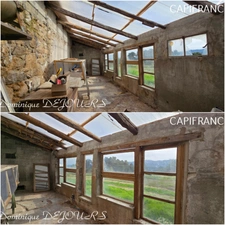 Tènement immobilier : 2 habitations et un ancien hangar agricole - 6200m² autour de la maison + bois de chênes 9700m² - source et un bassin