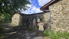 ANCIENNE FERME A RÉNOVER DANS UN ÉCRIN DE VERDURE - 11 HECTARE - SOURCES - ISOLÉE - VALLÉE DE L'EYRIEUX