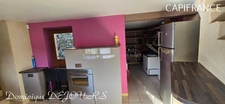 Très Belle Maison en pierres dominant la Vallée de l'Eyrieux avec une vue splendide. 3 chambres, un grand séjour et une piscine.