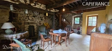 Ardèche, à 5 mn en voiture de St Pierreville au coeur du parc national des Monts d'Ardèche, spacieuse maison de 178m² avec une grande dépendance de 200m² sur 2 niveaux à aménager