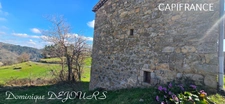 Ardèche, ensemble charmant de 2 maisons en pierres, avec terrasses, caves voutées et terrains attenants