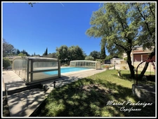 Charme, volumes et confort – Belle demeure familiale avec piscine UCHAUX (84) - 8 pièces, environ 212 m2 