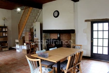 Propriete à vendre 15 pièces, 9 ha, proche de FLEURANCE (32)