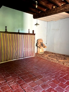 Maison de campagne avec 5 dépendances à restaurer à vendre, à proximité de Saint-Clar (32)