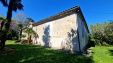 À vendre : Propriété à restaurer, à 10 mn d'Auvillar, d'environ 240 m2 habitables, sur terrain de 7400 m2  (82)