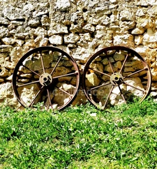 Maison de campagne avec 5 dépendances à restaurer à vendre, à proximité de Saint-Clar (32)