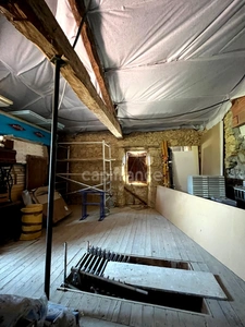 Jolie maison de campagne (320 m2, 9 pièces, 5 chambres) à vendre, sur terrain de 8500 m2, à dix minutes d'Auch (32)