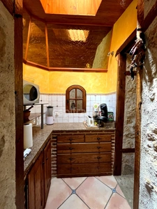 Jolie maison de campagne (320 m2, 9 pièces, 5 chambres) à vendre, sur terrain de 8500 m2, à dix minutes d'Auch (32)