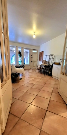 Ensemble atypique de deux maisons avec commerce en plein coeur de SAINT CLAR (32) à vendre