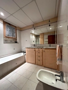 Jolie maison de campagne (320 m2, 9 pièces, 5 chambres) à vendre, sur terrain de 8500 m2, à dix minutes d'Auch (32)