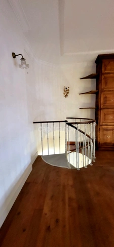 Ensemble atypique de deux maisons avec commerce en plein coeur de SAINT CLAR (32) à vendre