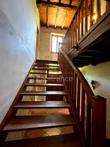Jolie maison de campagne (320 m2, 9 pièces, 5 chambres) à vendre, sur terrain de 8500 m2, à dix minutes d'Auch (32)
