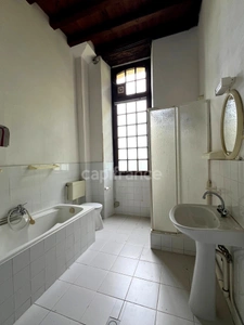 Ensemble de charme & de caractère : château, conciergerie & tour de guêt du XVIIIème près de Saint-Clar (32)