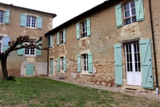 Propriete à vendre 15 pièces, 9 ha, proche de FLEURANCE (32)