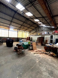 Maison de ville à rénover, plain-pied, 4 pièces avec studio attenant et dépendance, à 5 mn du centre de CONDOM (32)