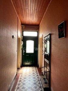 Maison de ville à rénover, plain-pied, 4 pièces avec studio attenant et dépendance, à 5 mn du centre de CONDOM (32)