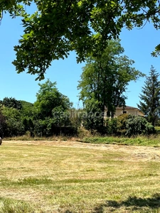 Jolie maison de campagne (320 m2, 9 pièces, 5 chambres) à vendre, sur terrain de 8500 m2, à dix minutes d'Auch (32)