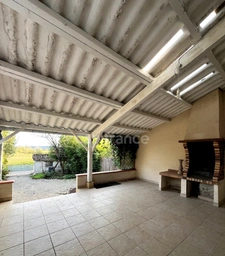 Maison de village scindée en deux habitations distinctes à 6 km de Lectoure (32)