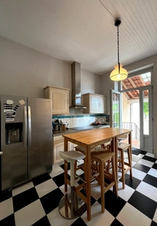 Jolie maison en plein centre de FLEURANCE (32), 165 m2, 5 pièces, 3 chambres, cave, jardin clos et puits... 