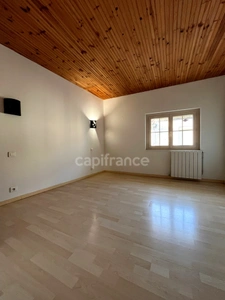 Maison de village scindée en deux habitations distinctes à 6 km de Lectoure (32)