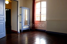 Propriete à vendre 15 pièces, 9 ha, proche de FLEURANCE (32)