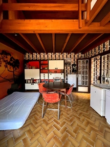 Maison de ville à rénover, plain-pied, 4 pièces avec studio attenant et dépendance, à 5 mn du centre de CONDOM (32)