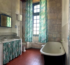 Ensemble de charme & de caractère : château, conciergerie & tour de guêt du XVIIIème près de Saint-Clar (32)