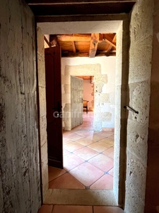 Jolie maison de campagne (320 m2, 9 pièces, 5 chambres) à vendre, sur terrain de 8500 m2, à dix minutes d'Auch (32)