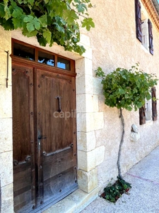 Jolie maison de campagne (320 m2, 9 pièces, 5 chambres) à vendre, sur terrain de 8500 m2, à dix minutes d'Auch (32)