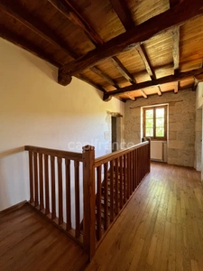 Jolie maison de campagne (320 m2, 9 pièces, 5 chambres) à vendre, sur terrain de 8500 m2, à dix minutes d'Auch (32)