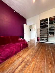 Jolie maison en plein centre de FLEURANCE (32), 165 m2, 5 pièces, 3 chambres, cave, jardin clos et puits... 
