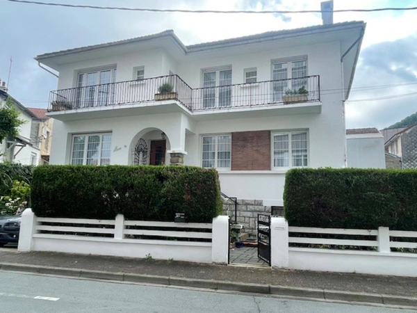 Maison à vendre 10 pièces LOURDES (65)