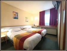 Dpt Hautes Pyrénées (65), à vendre SEMEAC Hôtel - Bureau 