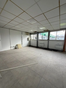 Dpt Hautes Pyrénées (65), à vendre TARBES Bâtiment 