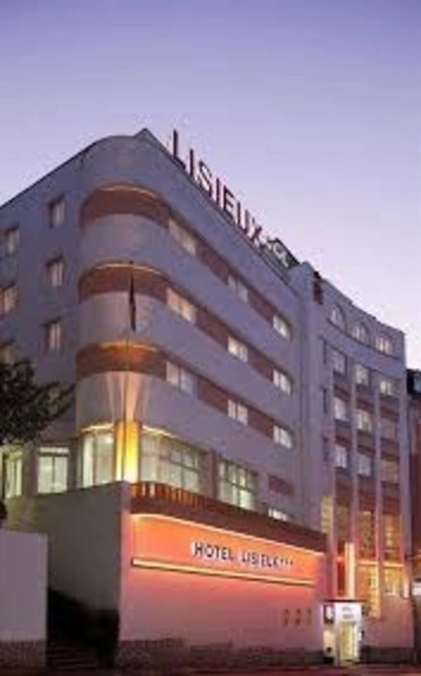 Murs et Fonds de commerce Hotel 3* à vendre LOURDES (65)