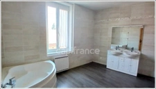Immeuble mixte avec local commercial – Ostricourt (62)