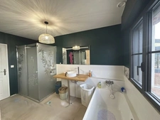Maison de plain-pied entièrement rénovée d'environ 124 m² + Véranda 