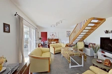 Dpt Côtes-d’Armor (22), à vendre GUINGAMP 22200 - Maison contemporaine T6 161,56 m² - Vie de plain-pied - Véranda 45 m² - Pergola bioclimatique - 2 garages - Terrain 609 m²