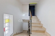 A VENDRE -Exclusivité - Saint-Quay-Portrieux (22) - centre -T2 bis, espace nuit cabine, cave 10 m², vue mer - 32,41 m² Carrez - 48 m² utiles - plage et commerces à pied - station balnéaire.