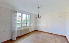 Dpt Côtes-d’Armor (22), à vendre PAIMPOL – Secteur Lanvignec – Maison à reprendre – 65 m² de plain-pied – T3 – 2 chambres – Combles 56 m² au sol – Terrain – 2 dépendances – Centre et port proches