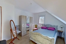 Dpt Côtes-d’Armor (22), à vendre GUINGAMP 22200 - Maison contemporaine T6 161,56 m² - Vie de plain-pied - Véranda 45 m² - Pergola bioclimatique - 2 garages - Terrain 609 m²