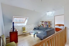 Dpt Côtes-d’Armor (22), à vendre GUINGAMP 22200 - Maison contemporaine T6 161,56 m² - Vie de plain-pied - Véranda 45 m² - Pergola bioclimatique - 2 garages - Terrain 609 m²