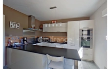 Côtes-d'Armor (22) department, for sale in PLOUISY 22200 - bordering GRÂCES - 6-room house, 135 m² - single-storey living - landscaped garden - 3,662 m² plot - 2 terraces