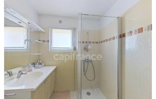 Côtes-d'Armor (22) department, for sale in PLOUISY 22200 - bordering GRÂCES - 6-room house, 135 m² - single-storey living - landscaped garden - 3,662 m² plot - 2 terraces